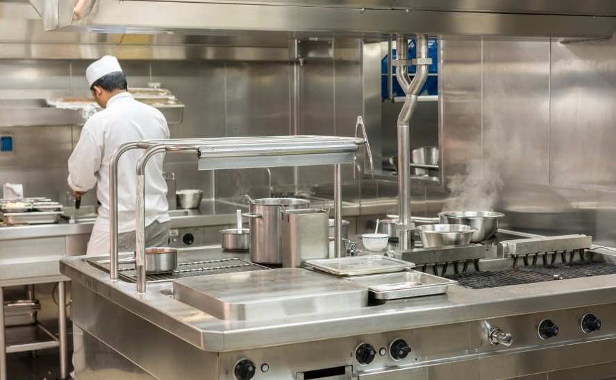 Apa Saja Peralatan Wajib dalam Dapur Catering Pabrik? Ini Daftarnya!