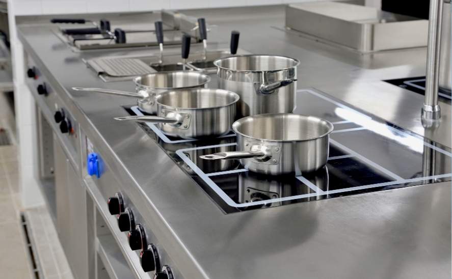 Mengapa Harus Menggunakan Alat Dapur Stainless Steel untuk Restoran Anda?