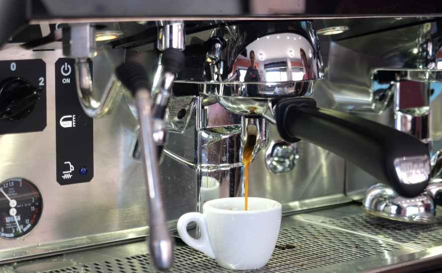 Rekomendasi Merk Mesin Espresso Terbaik untuk Cafe