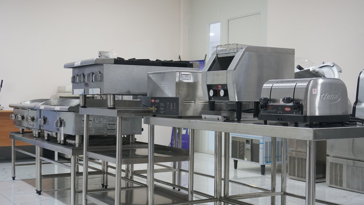 Cara Memilih Peralatan Dapur Stainless Steel untuk Restoran