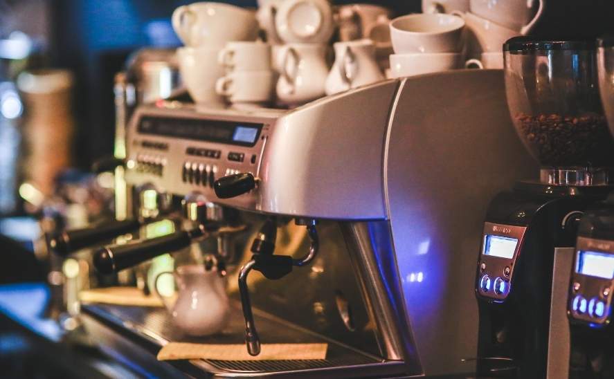 rekomendasi mesin espresso untuk coffee shop